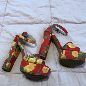 Lemon heels with chunky heel and Platform